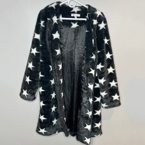 NWT Fever Clothing Starbright Faux Fur Jacket - Picture 3 of 10